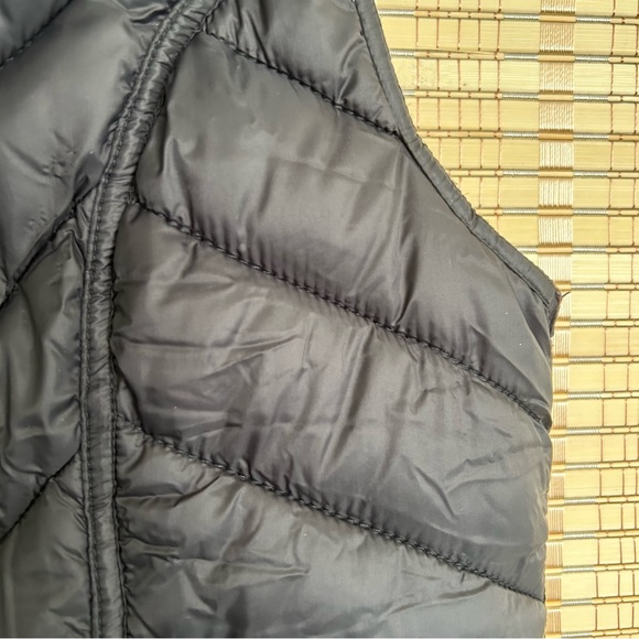Nautica Reversible Down Vest - Picture 6 of 6